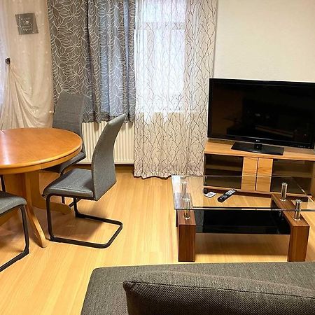 City Apartment With Wifi Near Jena Kahla  Екстериор снимка