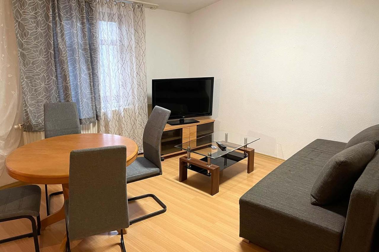 City Apartment With Wifi Near Jena Kahla  Екстериор снимка
