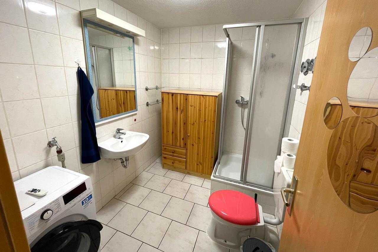 City Apartment With Wifi Near Jena Kahla  Екстериор снимка